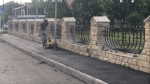 У сквера Памяти и Славы на ул.Гарданова завершилось обновление пешеходного тротуара. - Администрация г. Малгобек